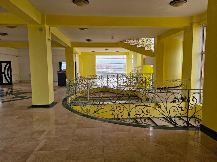 Clădire ideală ca showroom sau reprezentanță | Brașov, Calea Feldioarei - 1