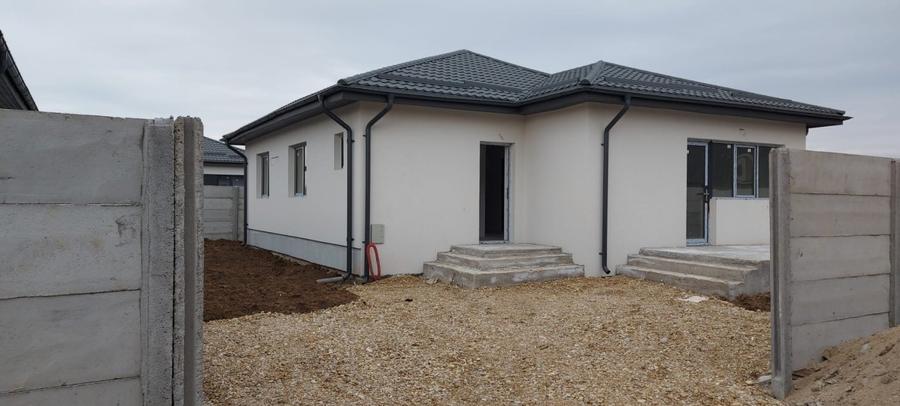 Casa pe parter de vanzare - 1