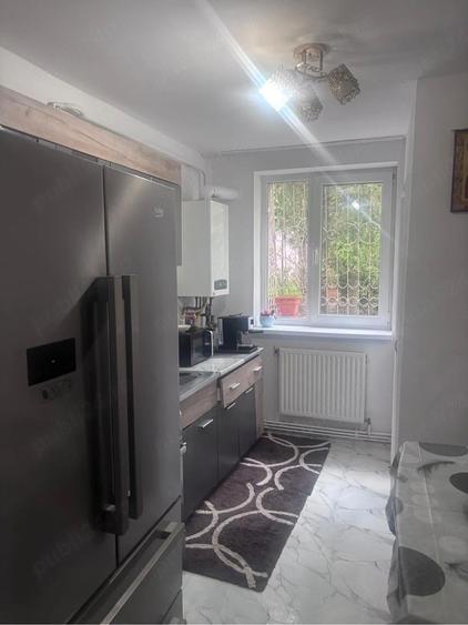 Vand apartament cu 3 camere decomandat - 5
