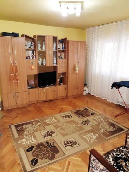 3 camere decomandat vedere pe 2 parti CENTRALA zona Dambovita - 4