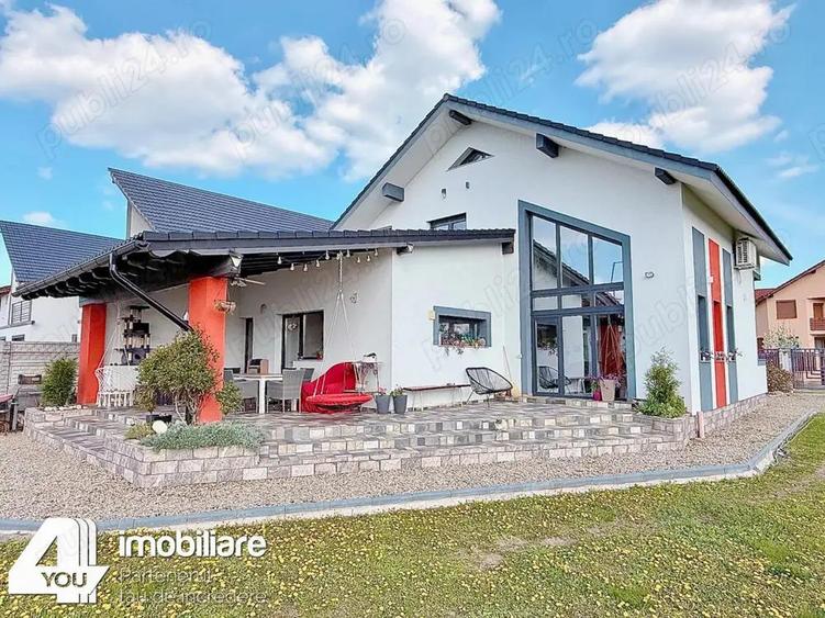 Casa moderna ?i eleganta in Gradi?te, teren 677 mp, cu acces de pe doua strazi - 1