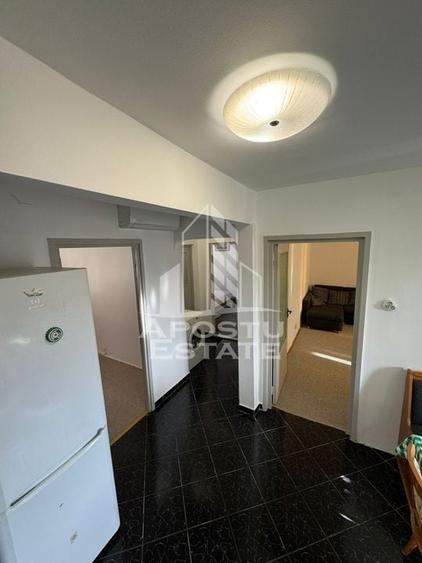 Apartament 3 camere, centrala proprie, zona Spitalul Judetean. - 9