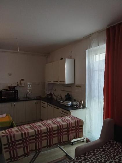 Apartament cu 2 camere, 38 mp, balcon, zona Razoare - 2