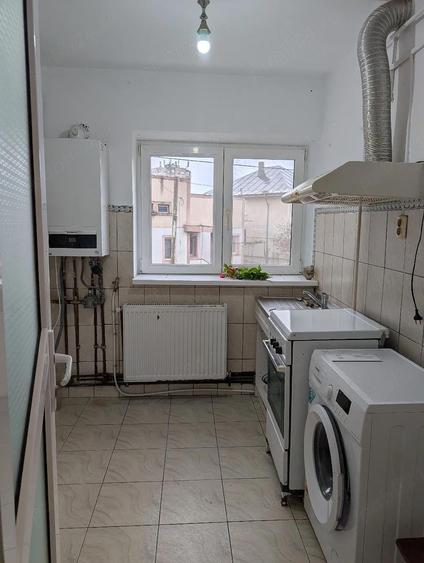 Apartament 3 camere, etaj 1 - 8