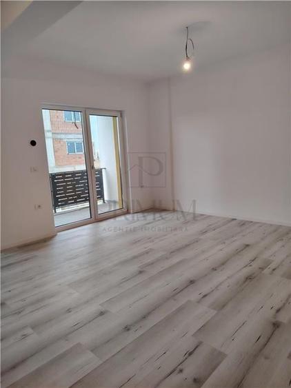 Apartament 2 camere - finalizat - centrala proprie - balcon - loc de parcare inc - 6