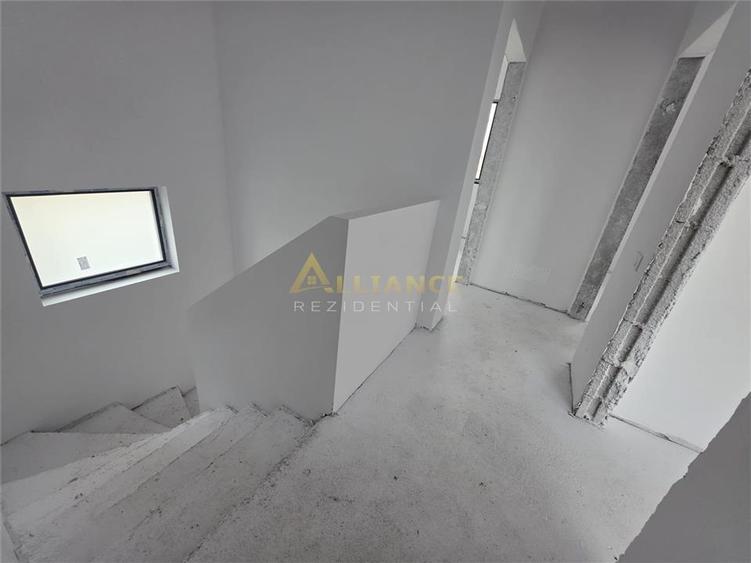 Casa de vanzare Com.Berceni 3 minute de Bd.1 Mai - 11