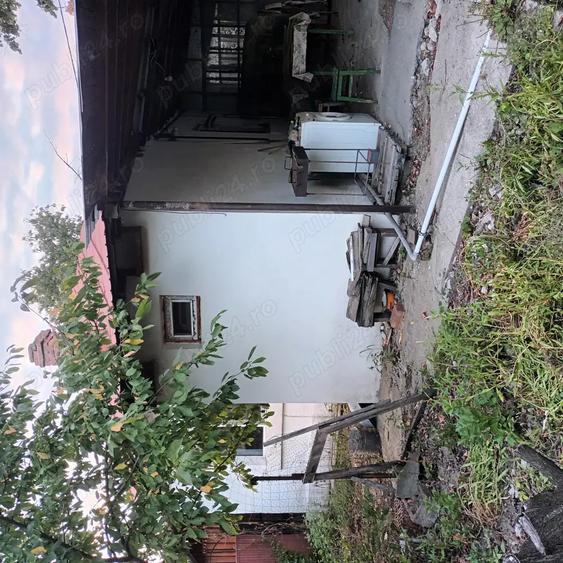 Vand casa central in Dragane?ti-Olt pe strada principala - 4