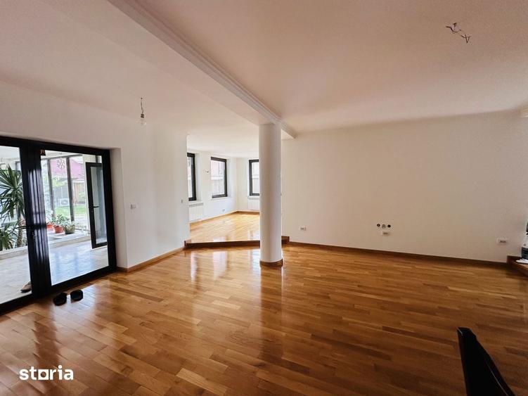 Vila exclusivista 388 mp construiti, 570 mp teren , piscina acoperita - 16