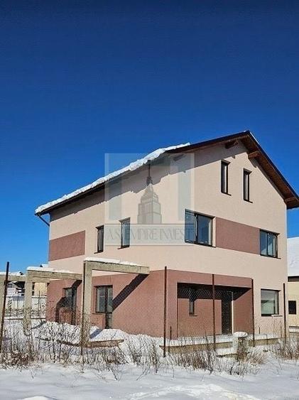 🏡 VILĂ NOUĂ 2025 – SÂNPETRU, BRAȘOV | 500 MP | TERASĂ 43 MP |199.000E - 1