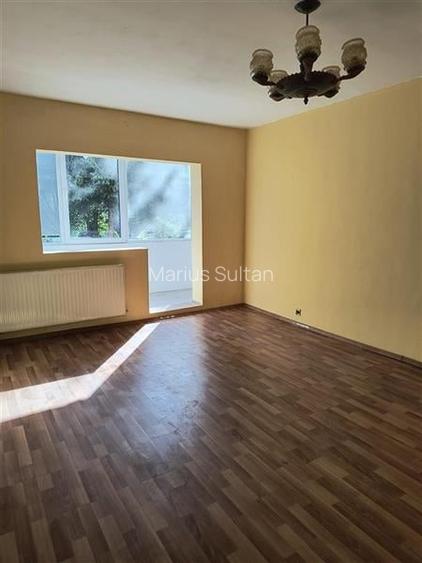 Apartament 4 camere renovabil etaj 1, zona Spital Judetean, Brasov Apartament 4 camere renovabil etaj 1, zona Spital Judetean, Brasov