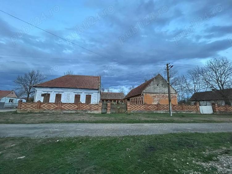 Vand casa cu gradina 3200mp2 - 1