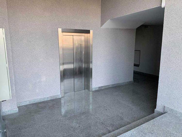 Spatiu de Birou 15m2 si 15.10m2 - zona Baza 3 - Calea Chisinaului 132 - 1