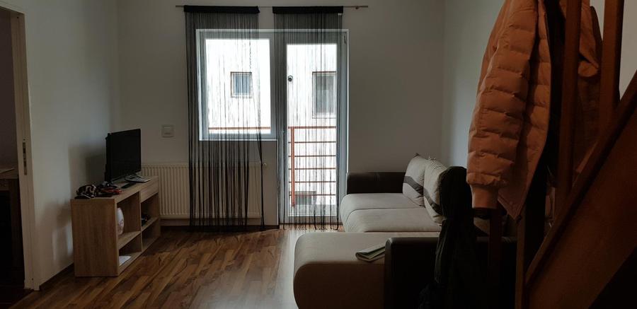 Apartament cu 4 camere semidecomandat zona Parcul Sub Arini - 2