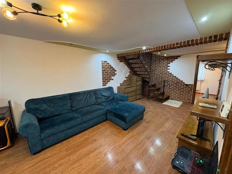 Apartament tip penthouse de vanzare , etaj 3 (mansarda) Penny Obor - 12