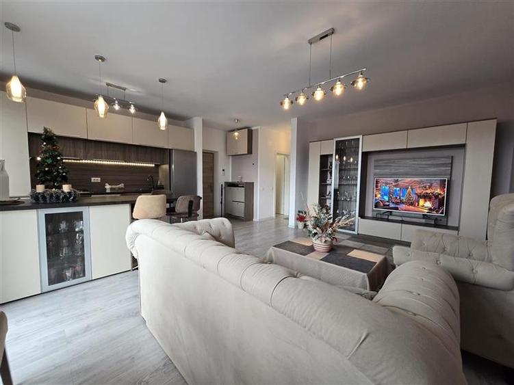 Imobil ultim nivel terase de 40 mp, parcare subterana, Urban Pentha, aria Coresi - 10