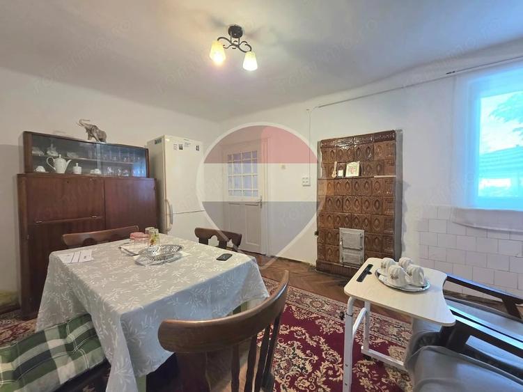 Casă cu 3 camere cu Teren 1400 Mp în Cornești (Adămuș)