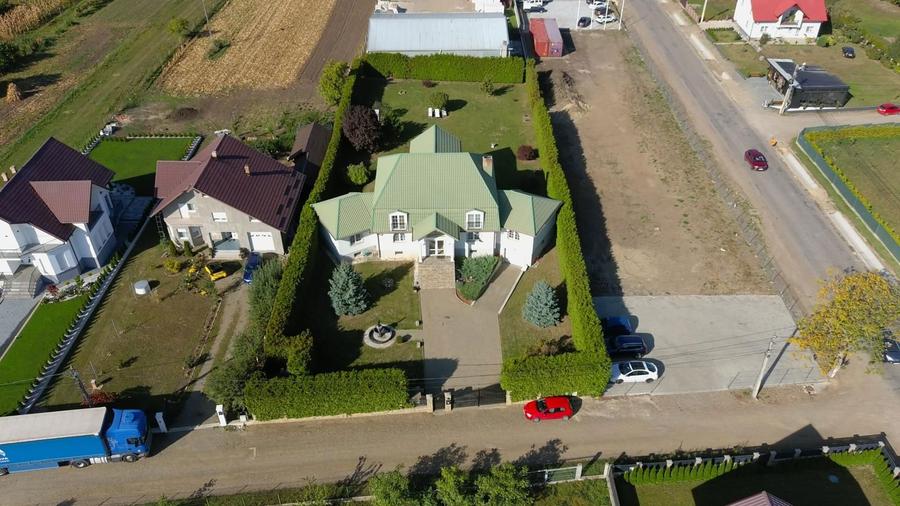 Vila superba tip conac - 2