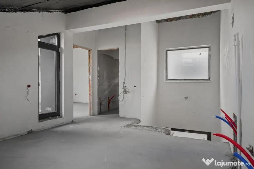 Casa spa?ioasa cu terasa ?i loc de parcare Milit... - 5