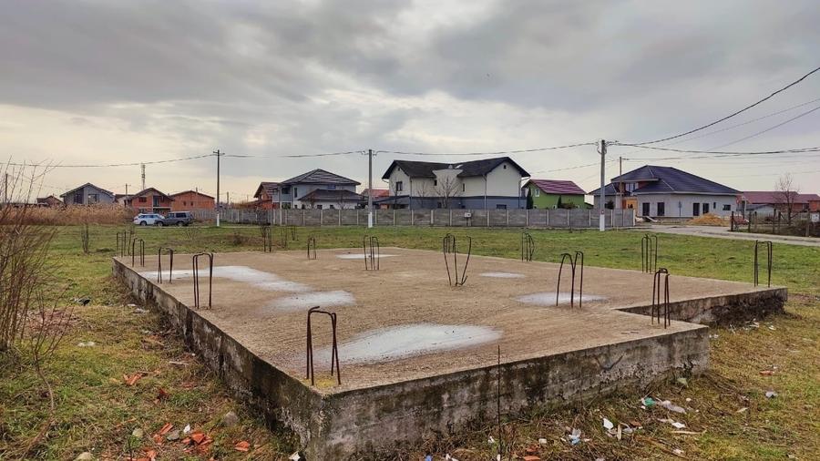 Teren cu fundație și proiect - 2