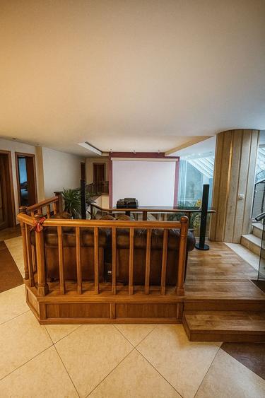 VILA CU PONTON LA LAC, PISCINA IDEALA PENTRU AFACERE sau LOCUIT - 5