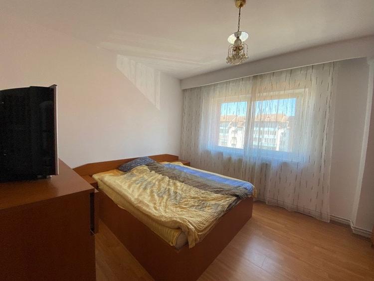 Apartament cu 3 camere în Turnișor
