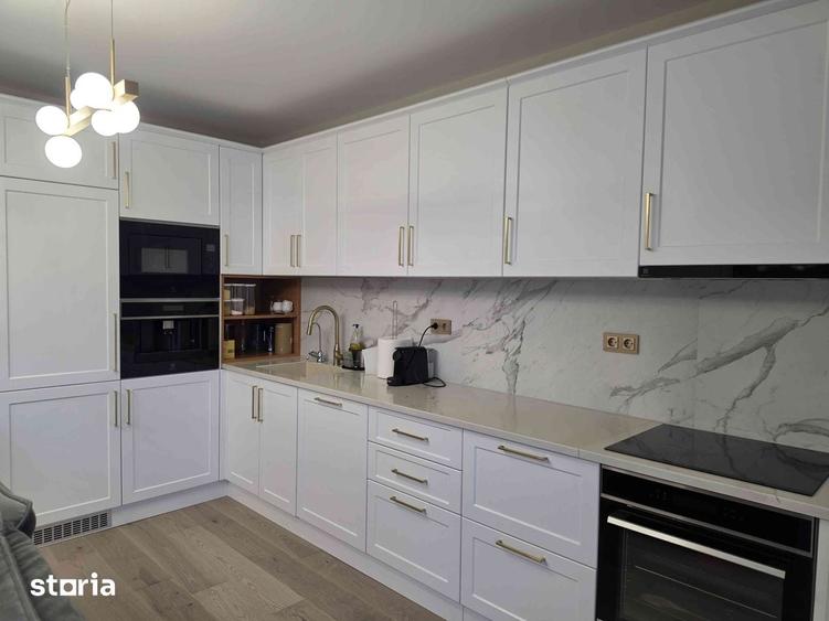 Apartament cu 4 camere decomandat în Borhanci