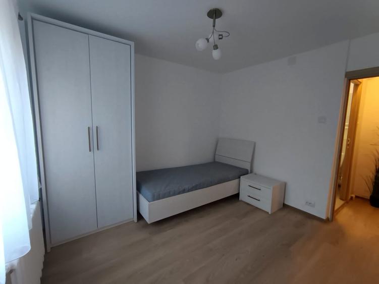 Prima inchiriere - 3 camere - Metrou Stefan cel Mare - 5
