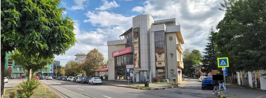 Spațiu comercial, de 734 mp, în Central