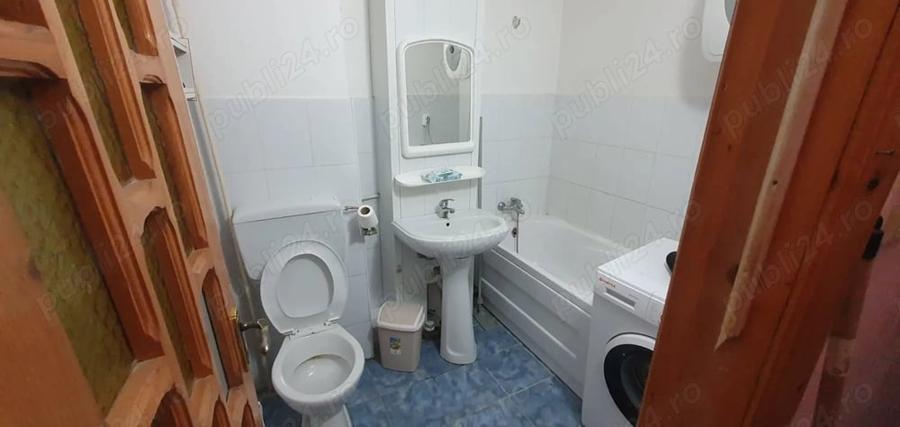 Garsonieră decomandată în Central
