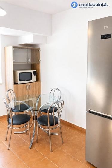 Apartament cu 3 camere decomandat, mobilat în Unirii