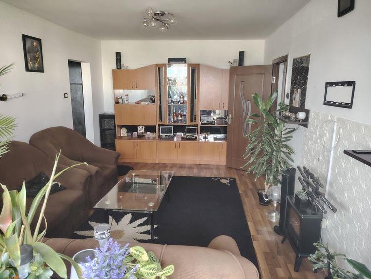 Apartament cu 2 camere semidecomandat, mobilat în Astra