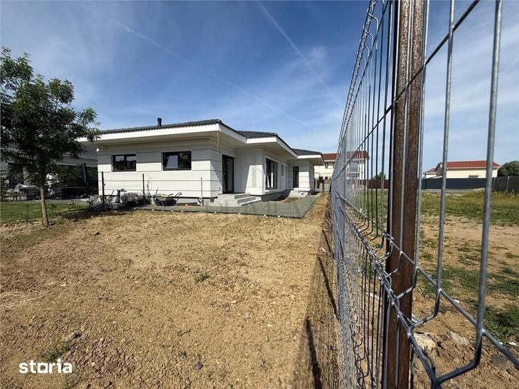 Casă cu 3 camere cu Teren 310 Mp în Central