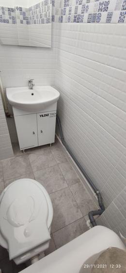 Apartament cu 3 camere decomandat în Sârbi