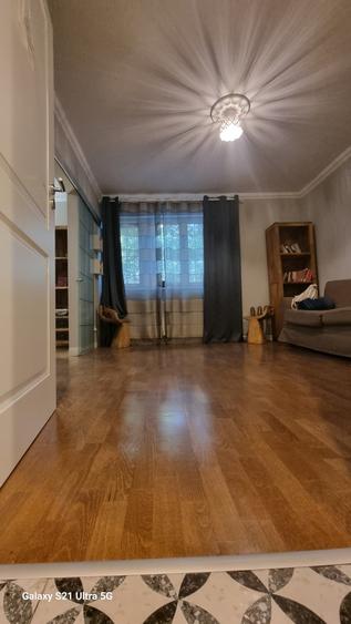 Casă cu 11 camere cu Teren 270 Mp în Dorobanți