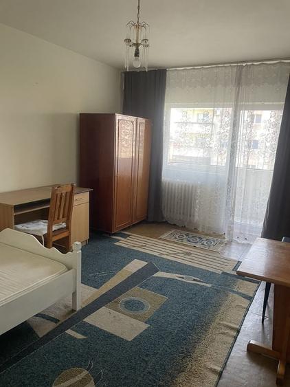 Apartament cu 2 camere decomandat în Exterior Vest