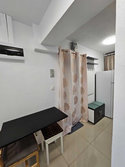 Casă cu 2 camere decomandat cu Teren 38 Mp în Central