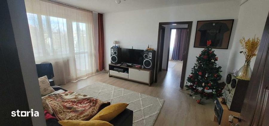 Apartament cu 2 camere semidecomandat, mobilat în Gemenii
