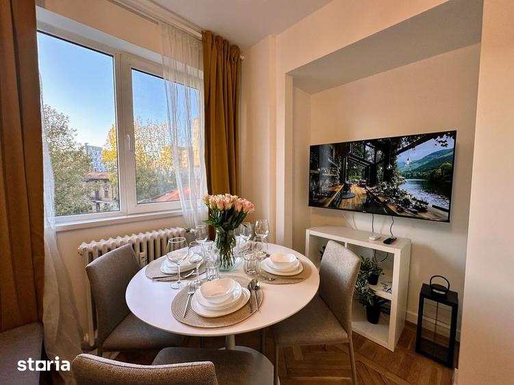 Apartament cu 3 camere în Centrul Civic