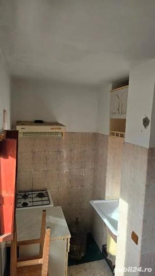 Garsonieră decomandată în Central
