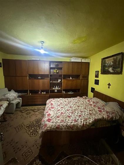 Casă individuală cu 5 camere cu Teren 3843 Mp în Lugașu de Sus