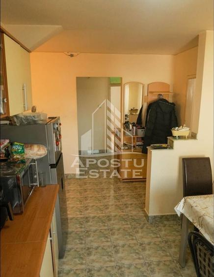 Apartament cu 3 camere decomandat în Bucovina