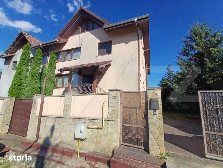 Casă cu 5 camere cu Teren 400 Mp în Obcini