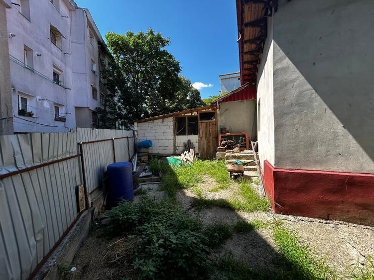 Teren Construcții intravilan de 815 mp, în Central
