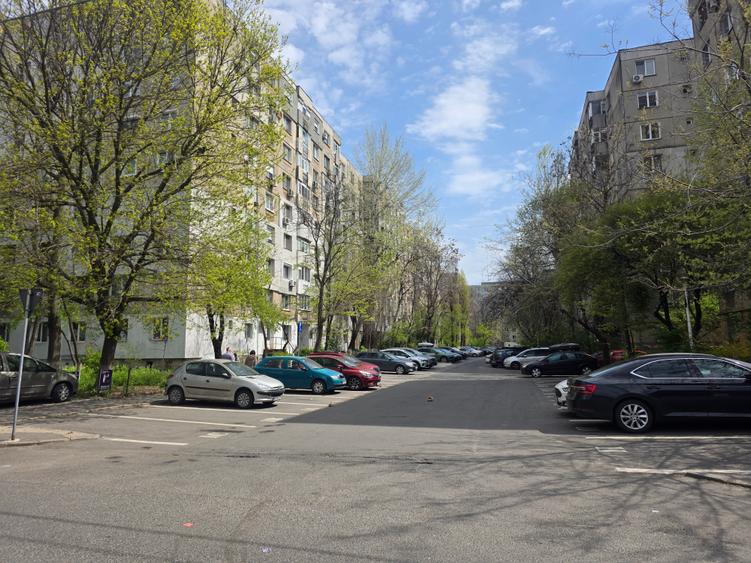 NU rata ! 3 camere decomandate ! Centrala proprie! Metrou/Parc Crangasi ! - 1