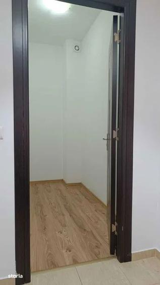 Apartament cu 2 camere semidecomandat în Florești