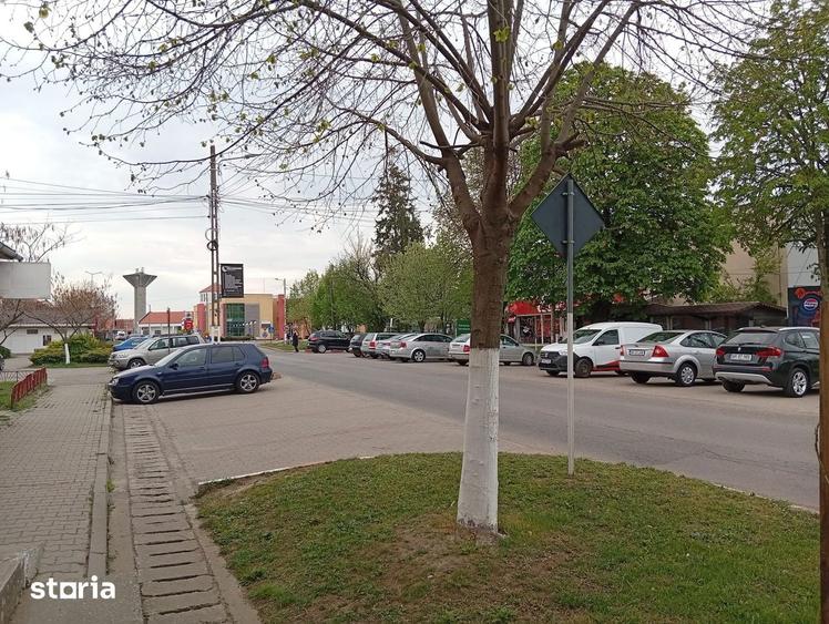 Spatiu comercial de vanzare in orasul Santana - 3
