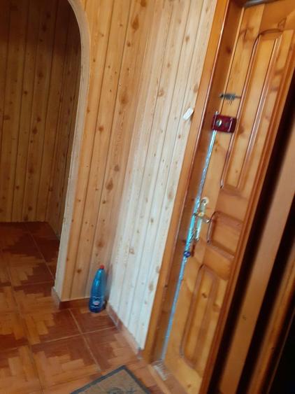 Vand garsoniera confort 1 etajul 4 ,30m2 strada Mihai Viteazul Radauti , Detalii la telefon - 7