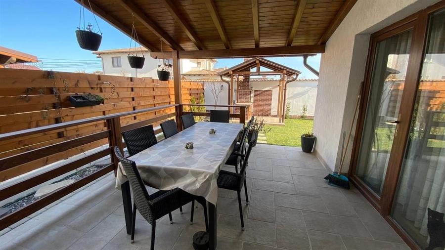 Vila P+1 de vanzare in Livada constructie caramida an 2020 - 4