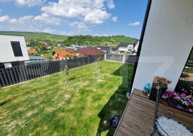 Vila superba in Livezeni, independenta energetic - 10