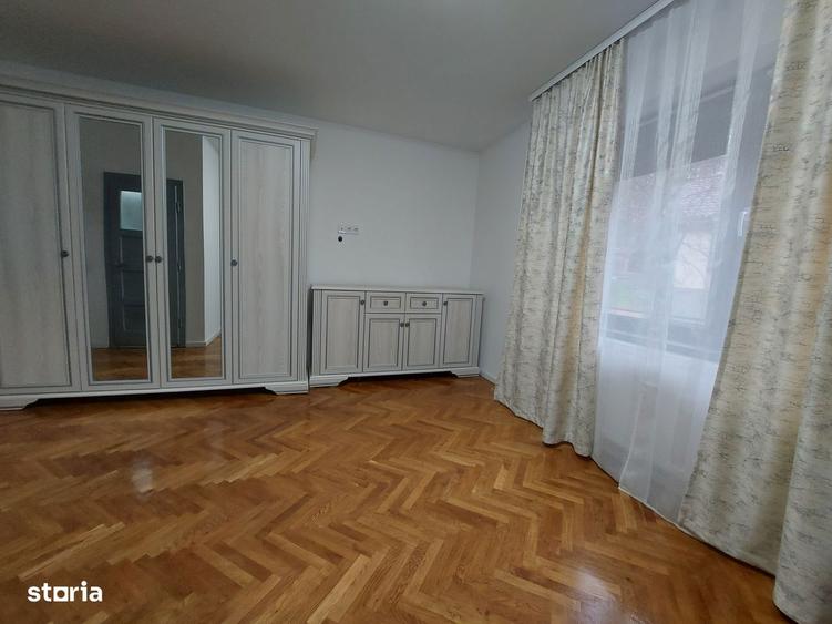 Casa zona platou, aproape de Pedagogic, Economic, Papiu, Unirea. - 4